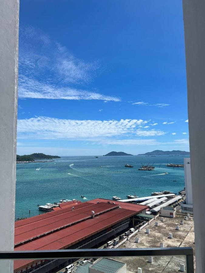 Homestay The Seashore House, The Shore Kota Kinabalu