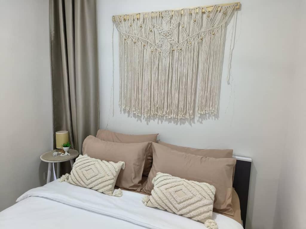 Homestay The Seashore House, The Shore Kota Kinabalu